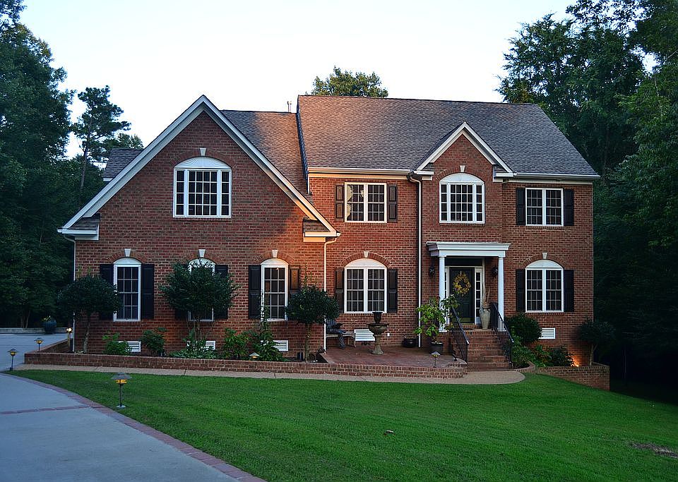 2nd image of 10400 Macandrew Ln