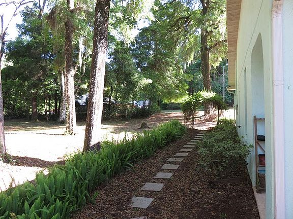 4th image of 579 W Grapewood Ln