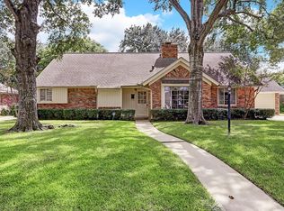 12327 Pinerock Ln, Houston, TX 77024
