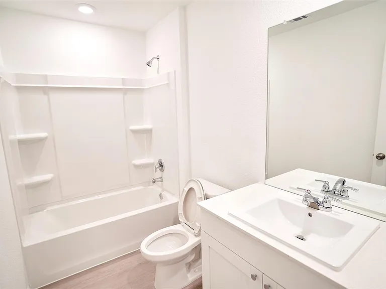 360 Brannigan Dr — Photo 9