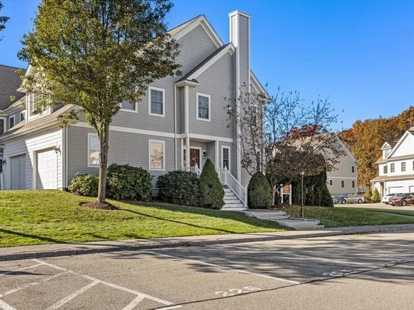 606 Hampton Way, Abington, MA 02351