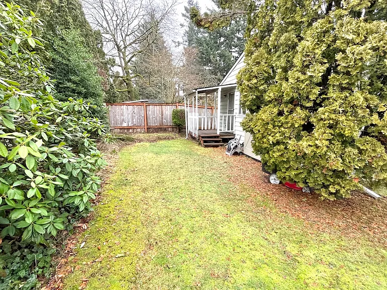 8640 NE Pacific St — Photo 15