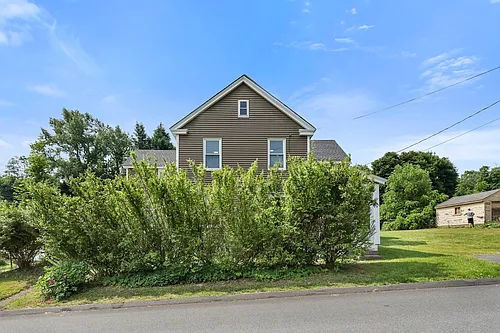 3 Golden Hill Rd #B Photo 1