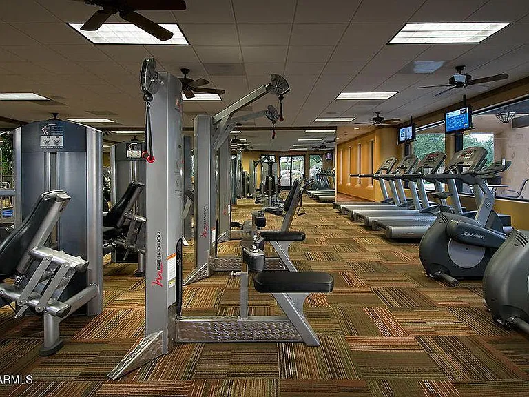 FITNESS CENTER