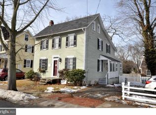 33 E 2nd St, Moorestown, NJ 08057
