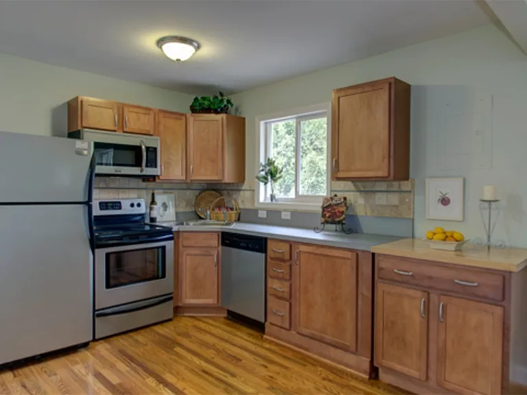 1104 N Greensboro St #9 — Photo 21