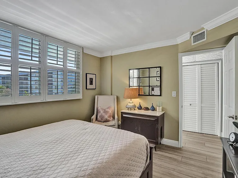 106 Royal Park Dr #2A — Photo 21