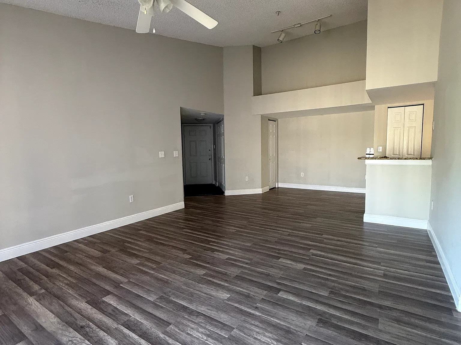 4 bed, 1464 sqft, $2,800 — Photo 2