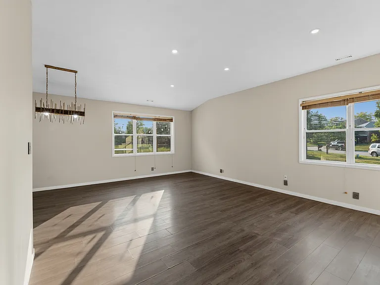 15452 Heath Cir — Photo 30