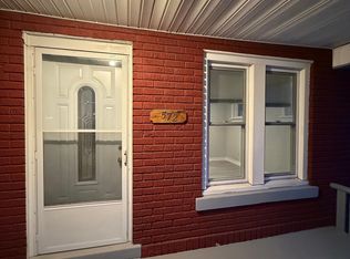 572 Oak St, Windsor, ON N9A 5E6