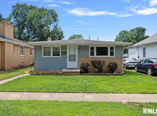 2421 S 15th St, Springfield, IL 62703