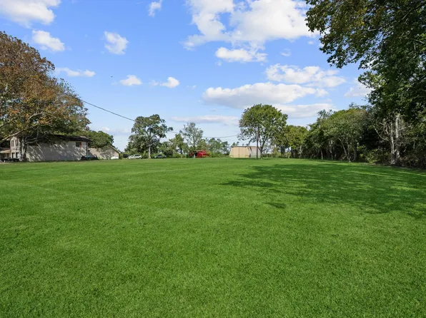 3309 Fm 2936, Anahuac, TX 77514