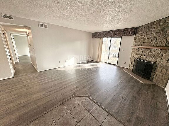 3rd image of 8225 Fairmount Dr APT 9-103