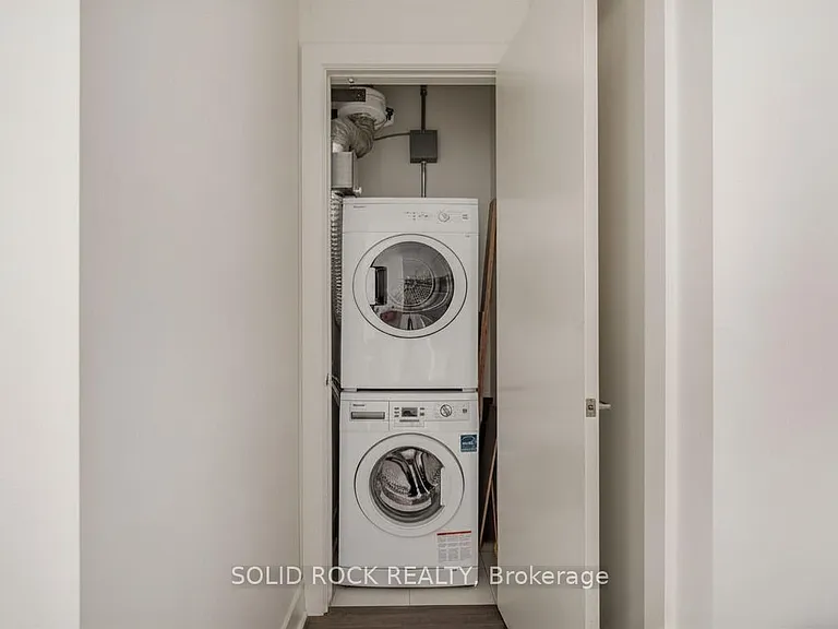 255 Bay St #318 — Photo 14