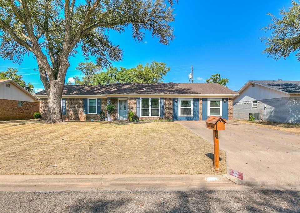 1st image of 3101 Bluebonnet Ln