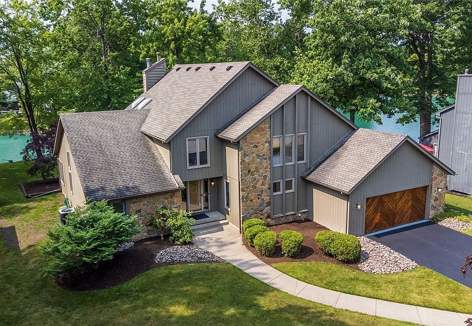 1st image of 126 Coriander Ct