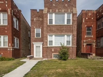 8014 S Jeffery Blvd, Chicago, IL, 60617
