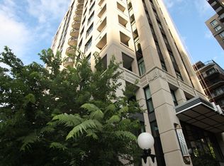 235 Kent St, Ottawa, ON K2P 1Z9