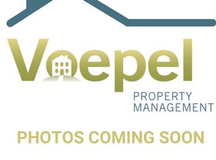 1221 SW Summit Crossing Dr, Lees Summit, MO 64081