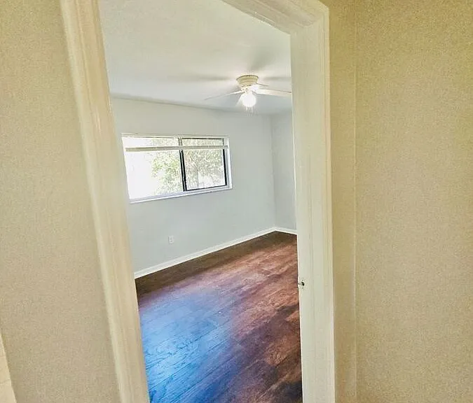 1427 Pleasant Pl — Photo 18