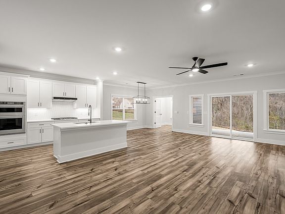 4th image of 810 Hillock Trce Lot 83