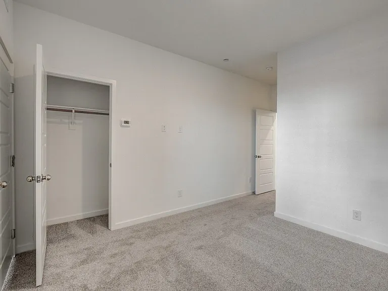 345 Isla Enclave Way — Photo 29