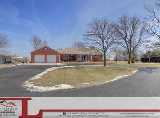1260 County Road 2125 E, Saint Joseph, IL 61873