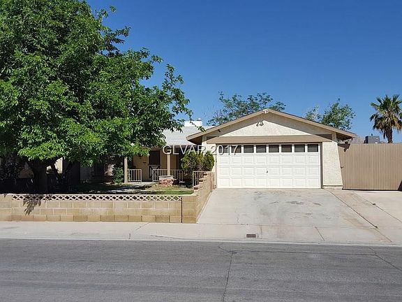 2nd image of 1009 Meadbrook St #0