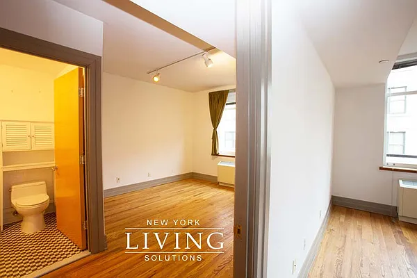 Rented by NY Living Solutions | media 17