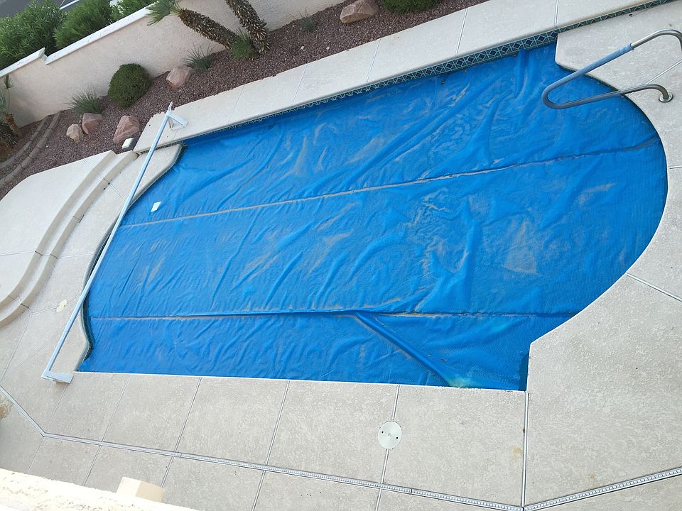 Pool (Covered)