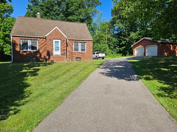 9670 Plank Rd, Montville, OH 44064