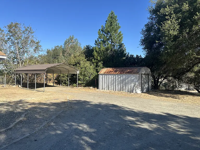 Carport/storage shed