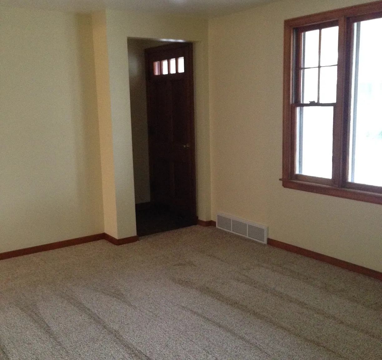 3 bed, 1265 sqft, $1,850 — Photo 3