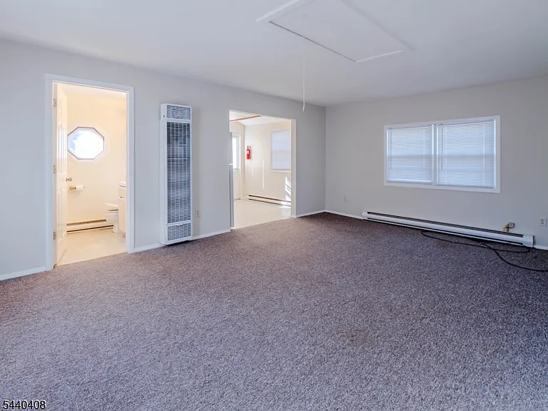 88 Trinity St — Photo 1