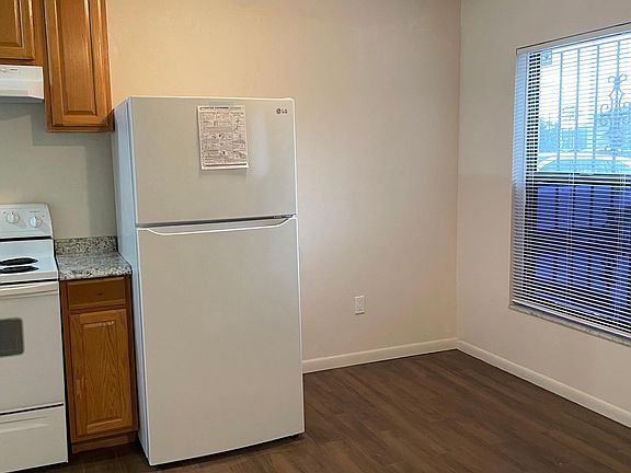 5th image of 4005 Wedgemere Dr #4005