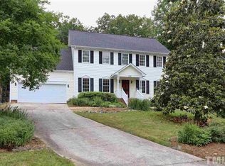 104 Charlesberry Cir, Chapel Hill, NC 27517