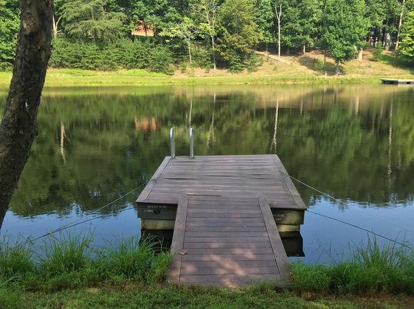 529 Multnomah Ln, Harpers Ferry, WV 25425