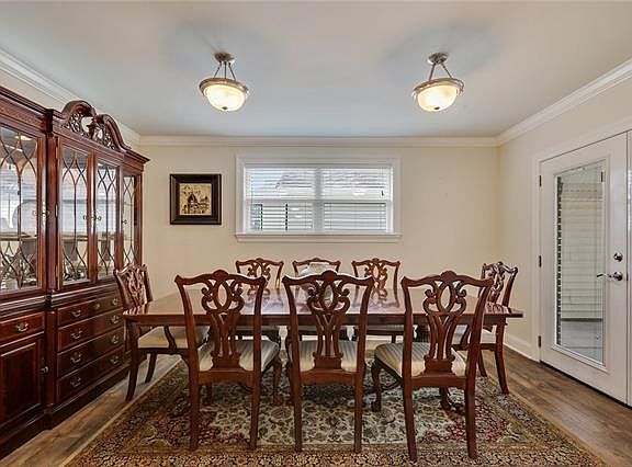 5th image of 228 Coney Dr