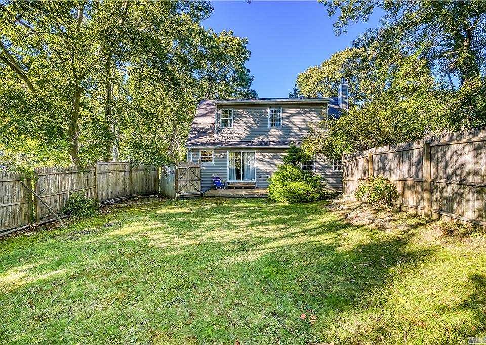 364 Echo Ave, Sound Beach, NY 11789 Zillow