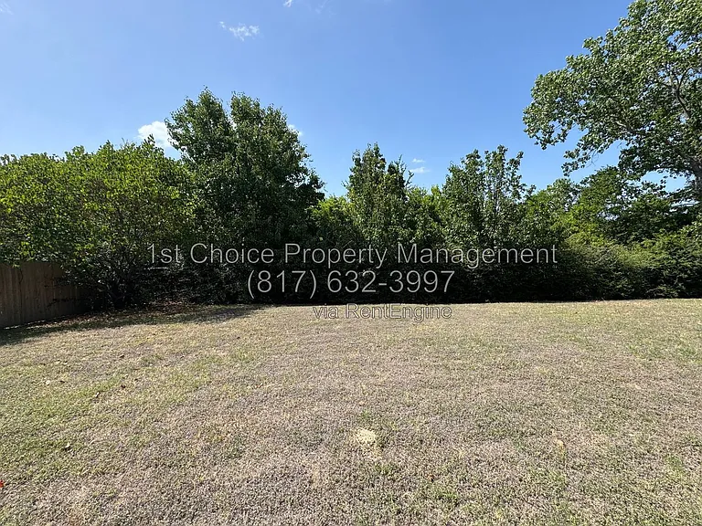 6376 Newport Ct — Photo 52