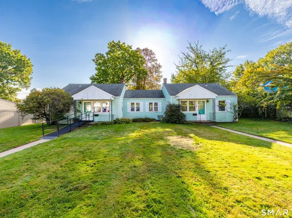 28 Elmhurst Street, West Hartford, CT 06110