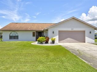 3029 Country Lake Dr, Sebring, FL 33876