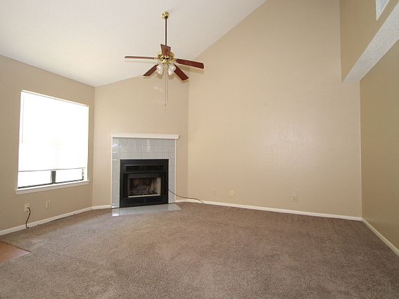 3rd image of 1305B Opal Rd