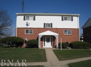 605 Bradley Dr, Bloomington, IL