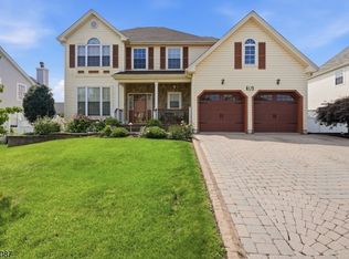 17 Grant Way, Phillipsburg, NJ 08865