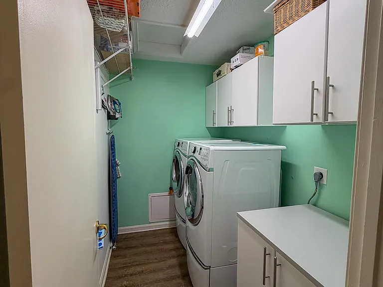 9937 Oakton Terrace Rd — Photo 14