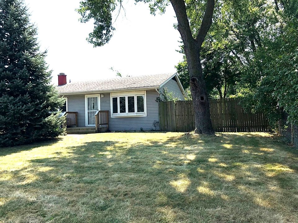1st image of 2318 Brentwood Ave