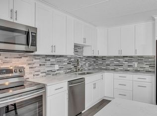 146 Marble St APT 211, Stoneham, MA 02180