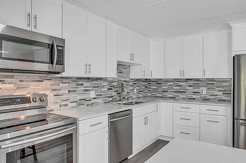 146 Marble St #211 Photo 1