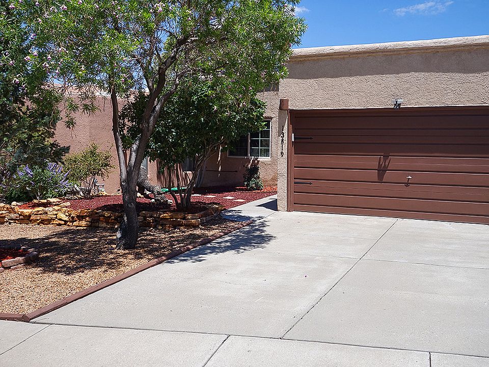 1st image of 13819 Brush Pl NE